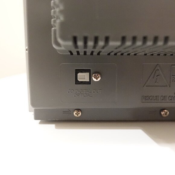 Sony CMT-CP300 HiFi Bookshelf Stereo 3-CD Changer Dual Cassette AM/FM No Remote - Picture 12 of 13